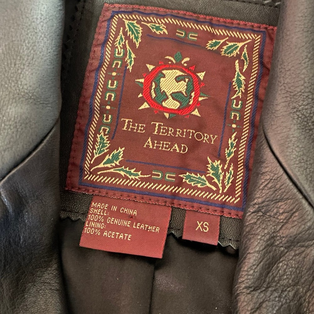 Leather jacket - Picture 6 of 6